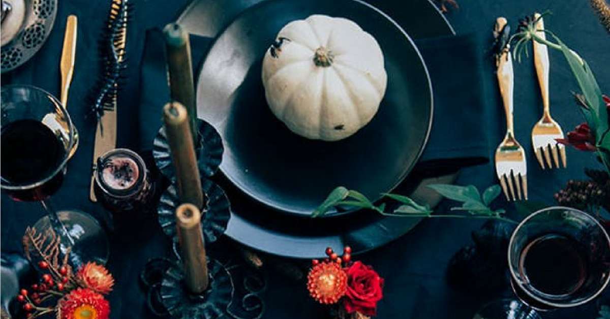 These Halloween Table Setting Ideas Will Complete Your Spooky Dinner Party